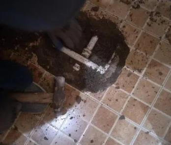 玉林卫生间漏水维修公司为您分享下卫生间渗水如何处理及注意事项